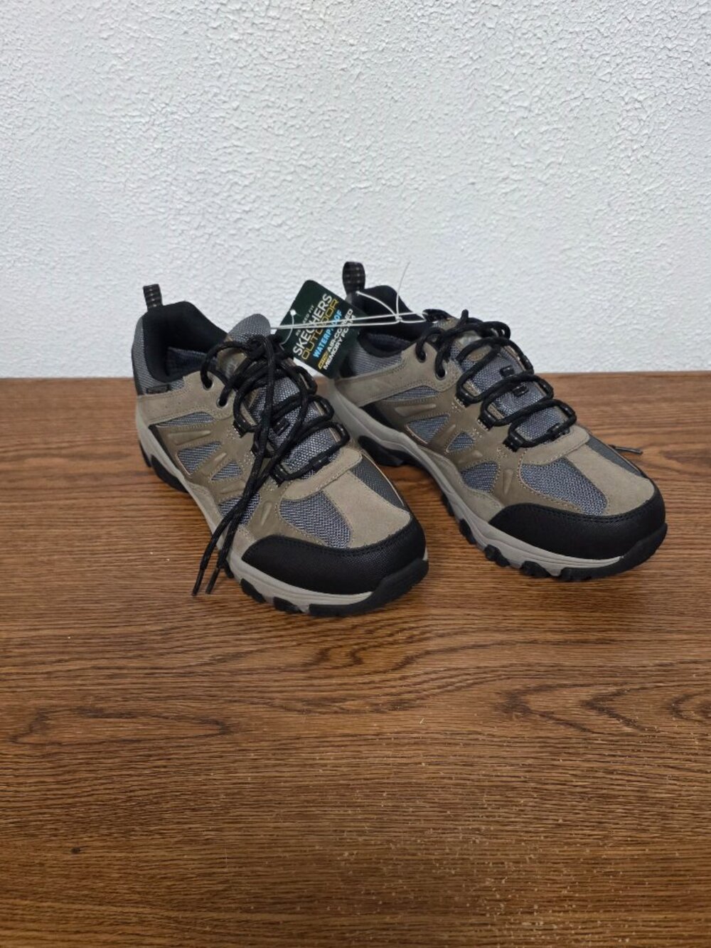 Mens New Skechers Outdoor Relaxed Fit Selmen Enago Beige Hiking Shoes Size 8.5